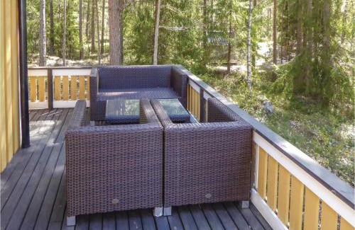 Storgardet-Tallasen-Tostero Casa | Lovely Home In Strängnäs With Kitchen