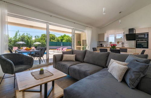Brgod Casa | Preciosa casa en Trget con WiFi