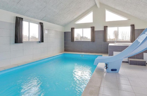 Bøtø By Casa | Lovely Home In Væggerløse With Sauna