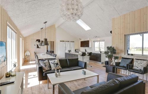 Bøtø By Casa | Lovely Home In Væggerløse With Sauna