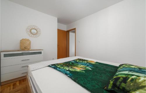 Vabriga Casa | Lovely Home In Vabriga With Wifi