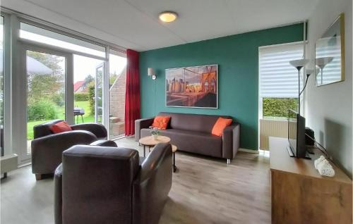Vlagtwedde Casa | Lovely Home In Vlagtwedde With Kitchen
