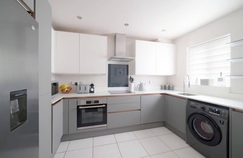 Sidmouth Casa | Lovely Home w/ Parking & Garden, Sidmouth