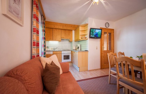 Forstau Apartamento | Lovely home with views of the ski slope