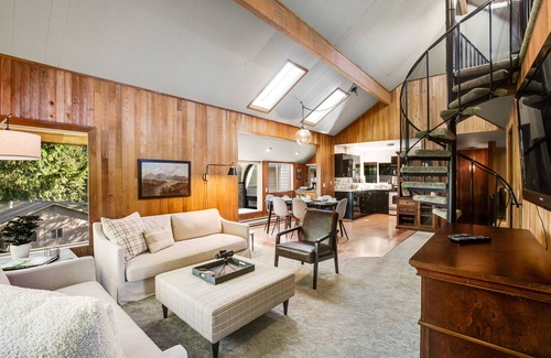 Sudden Valley Casa | Lovely home with water views & office - great for families