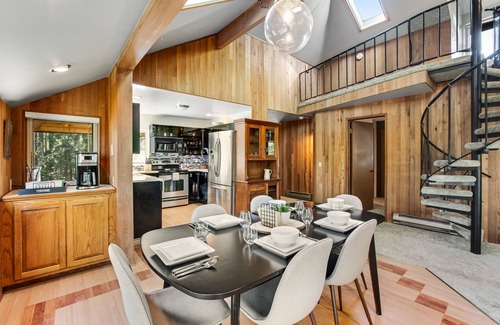 Sudden Valley Casa | Lovely home with water views & office - great for families