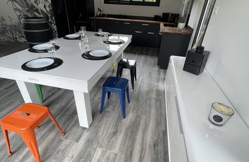 Martignas-Sur-Jalle Casa | Lovely house with whirlpool bath and Jacuzzi