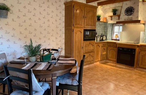 Saint-Martin-Labouval Casa | Lovely House in Quiet Hamlet on banks of the Lot