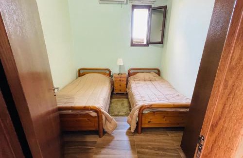 Dherynia Apartamento | Lovely house not far from the beach, near Protaras