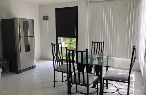 Xochitepec Casa | Encantadora casa con jardín privado y piscina cerca de Cuernavaca en Xochitepec Morelos