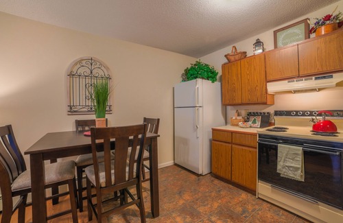Walloon Lake Apartamento | Lovely in Walloon Village