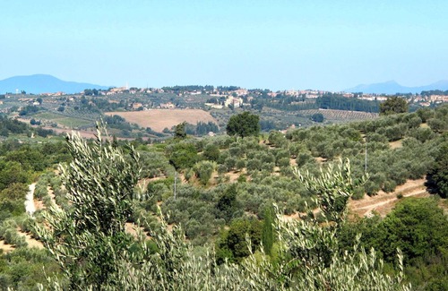 Tavarnelle Val di Pesa Apartamento | Lovely apartment with pool, WIFI, TV, patio, pets allowed, panoramic view and parking
