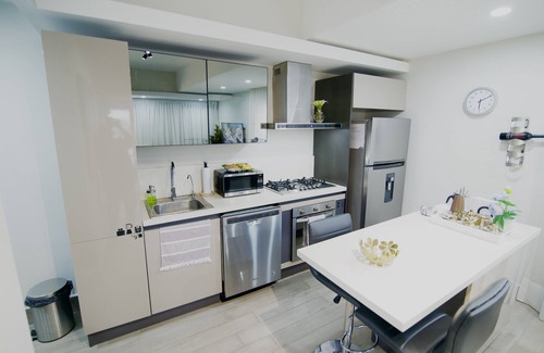 Sarasota Apartamento | ❤ Lovely KING Bed/Rooftop/Parking in Bella Vista