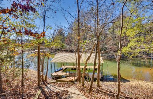 Reed Creek Casa | Lovely Lake Hartwell Retreat with Dock and Grill!