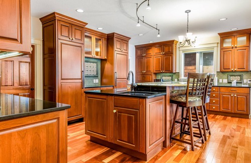Sudden Valley Casa | Lovely lakefront home with fireplace, dock, full kitchen, & washer/dryer