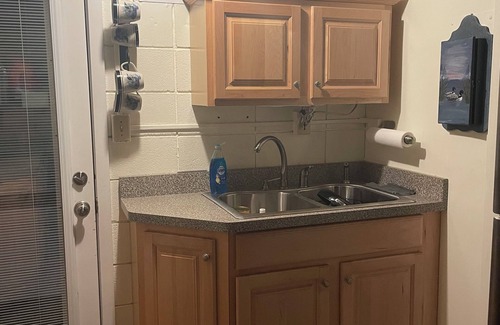 Laconia Apartamento | Lovely Lakefront Studio Condo