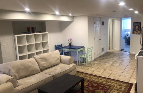 Columbia Heights Apartamento | Lovely large 2 bedroom in the best part of Columbia Heights
