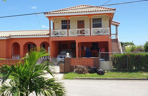 Long Bay Apartamento | Lovely large one bedroom near Crane Beach-