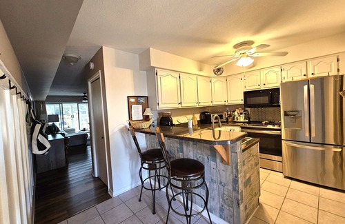 Keen-Wik On the Bay Casa | Lovely Mallard Lakes townhome, minutes from Fenwick and OC beaches.