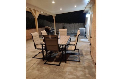 Aliso Viejo Casa | Lovely modern upgraded home!