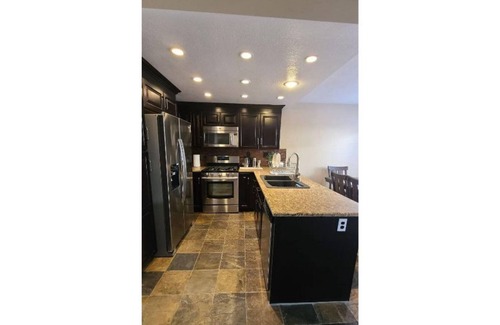 Aliso Viejo Casa | Lovely modern upgraded home!