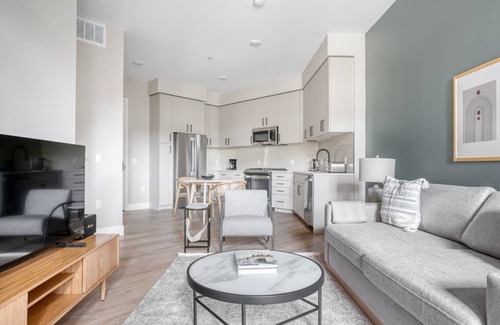 Sunnyvale West Apartamento | Lovely Mountain View 1BR w/ Gym, Pool & W/D, nr 84 & 101, by Blueground