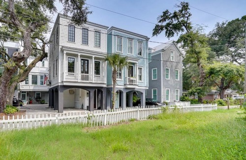 Old Village Casa | Lovely Mt Pleasant Townhouse with Central Location!