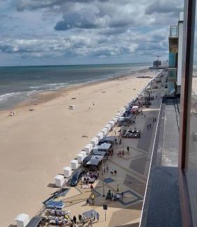 Middelkerke Apartamento | Lovely n° 9 op ieder moment een prachtig zeezicht & zwembad