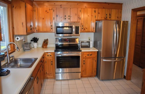 East Dennis Casa | Lovely north side home, only a short drive to Corporation Beach.