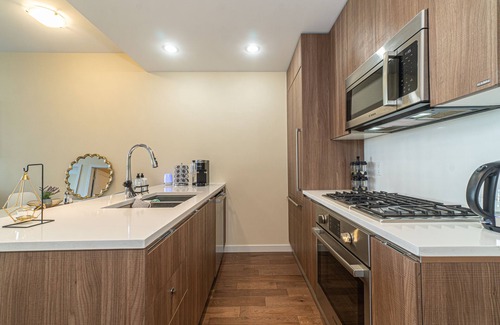 Kitsilano Apartamento | Lovely Oasis near Waterfront & Downtown