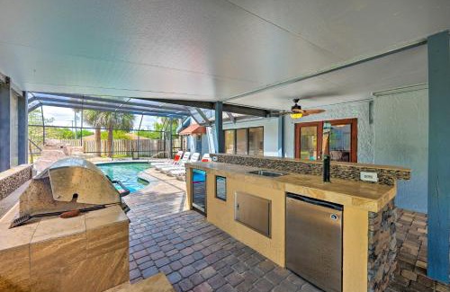 Palm Harbor Casa | Lovely Palm Coast Retreat with Outdoor Kitchen