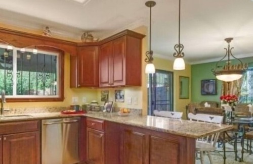 Hidden Creek Otro | Lovely patio home w/garden, Lg. Community Pool close.