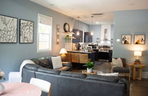 Valley Falls Casa | Lovely Pet Frendly Home by Sherman