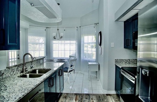 Broadmoor Casa | Lovely pool house with canal view!