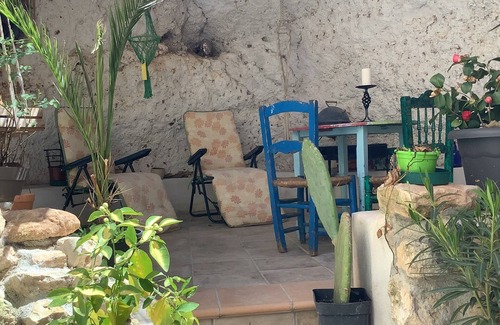 Baza Apartamento | Lovely Private Cave Apartment