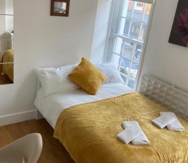 Euston Casa | Lovely Private Rooms in Euston, Central London
