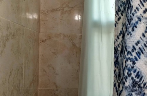West End Cama Y Desayuno | Lovely Private Suite in Historic West End!