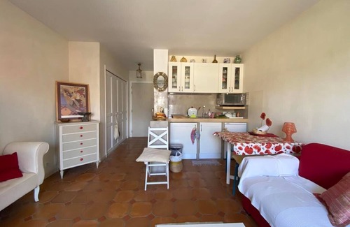 Saint-Jean-Cap-Ferrat Apartamento | LOVELY, QUIET STUDIO - BALCONY WITH SEA VIEW