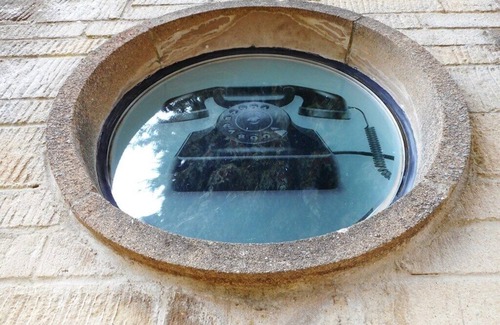 Chedworth Cabaña | Lovely quirky cotswold cottage (Old Telephone Exchange)