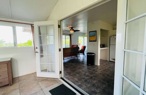 Kehena Casa | Lovely relaxing home with ocean view and beautiful painted murals