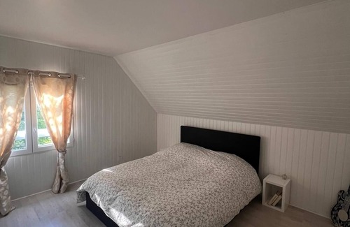 Plaisir Casa | Lovely renovated house for the Olympics or weekend getaways with the family