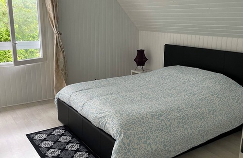 Plaisir Casa | Lovely renovated house for the Olympics or weekend getaways with the family