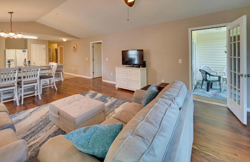 Carolina Forest Apartamento | Lovely River Oaks Condo with Resort Amenities!