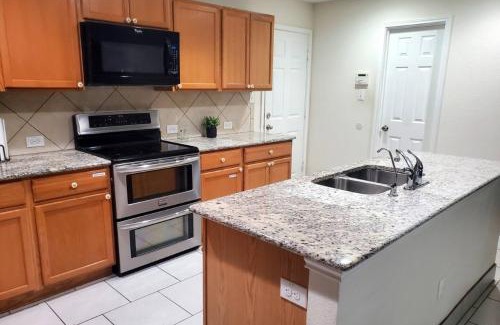 Kyle Casa | Lovely Room 1 Near San Marcosatx