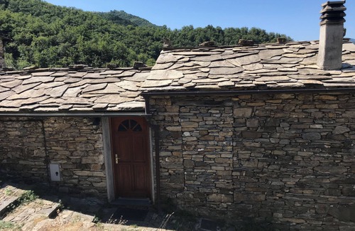 Carpasio Cabina | Lovely rustic and cosy 2-bedroom cabin in Carpasio