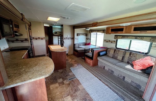 Stevensville Casa | Lovely RV with AC in charming Stevensville