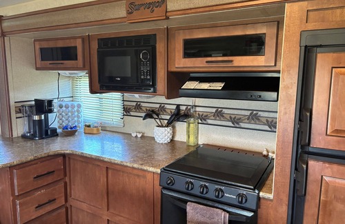 Stevensville Casa | Lovely RV with AC in charming Stevensville