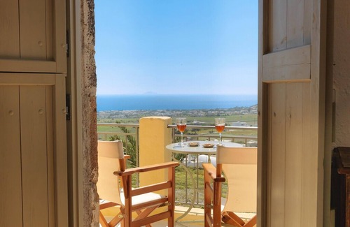Exo Gonia Villa | Lovely Santorini Villa | Terrace House | 1 Bedroom | Private Balcony with Amazing Sea View | Exo Gonia