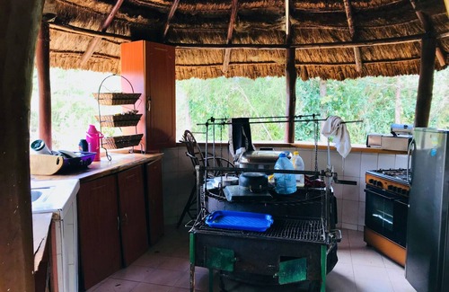 Nanyuki Cabina | Lovely, secure lodge, close Mt Kenya Forest - 5Km Nanyuki - B&B; short/long stay
