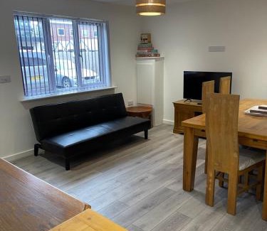 Formby Apartamento | Lovely, Sleeps 8, Cafe Bars, Central Formby